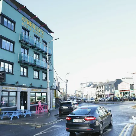 Heart Of Salthill 아파트 *